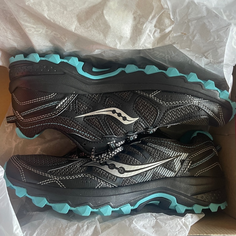 Brand New Women’s Saucony Excursion TR11 Gore-Tex Trail Cushioned Running Shoes